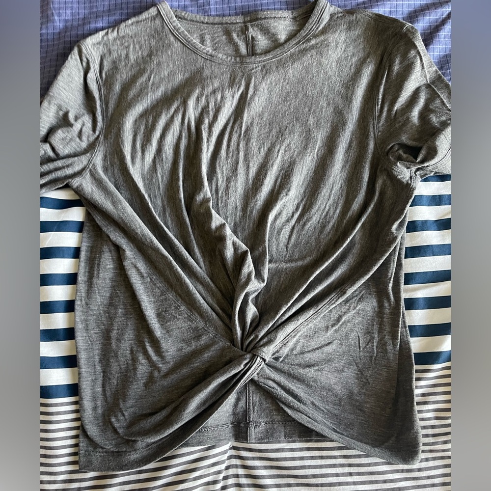 Short sleeve tee
